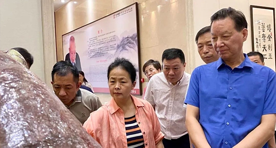 石语千秋松，广迎八方客——k8凯发·倪东方艺术博物馆